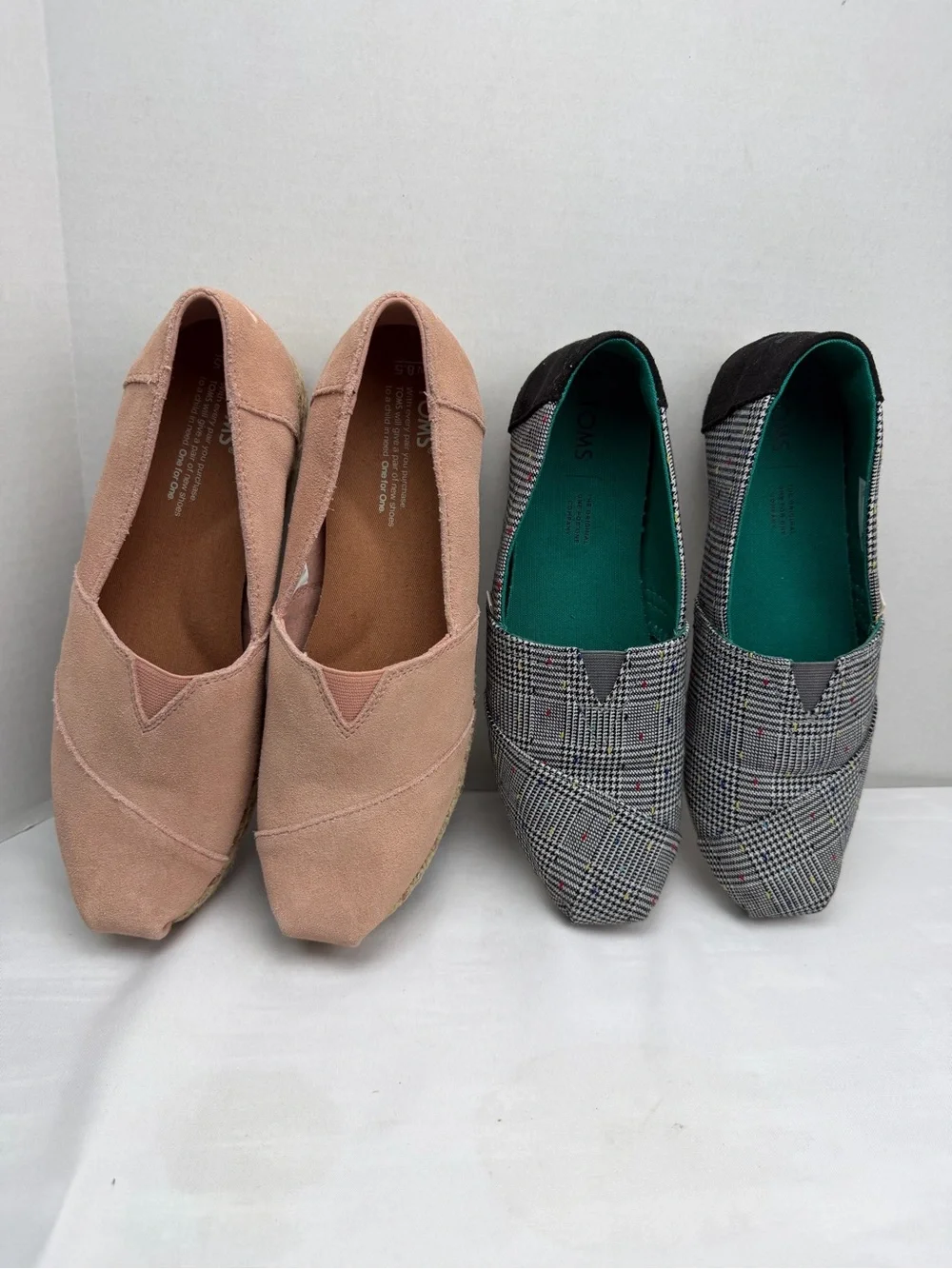 Toms pair women